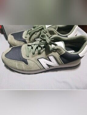 New Balance Men's Olive Green and Black Low-Top Sneakers with White Logo